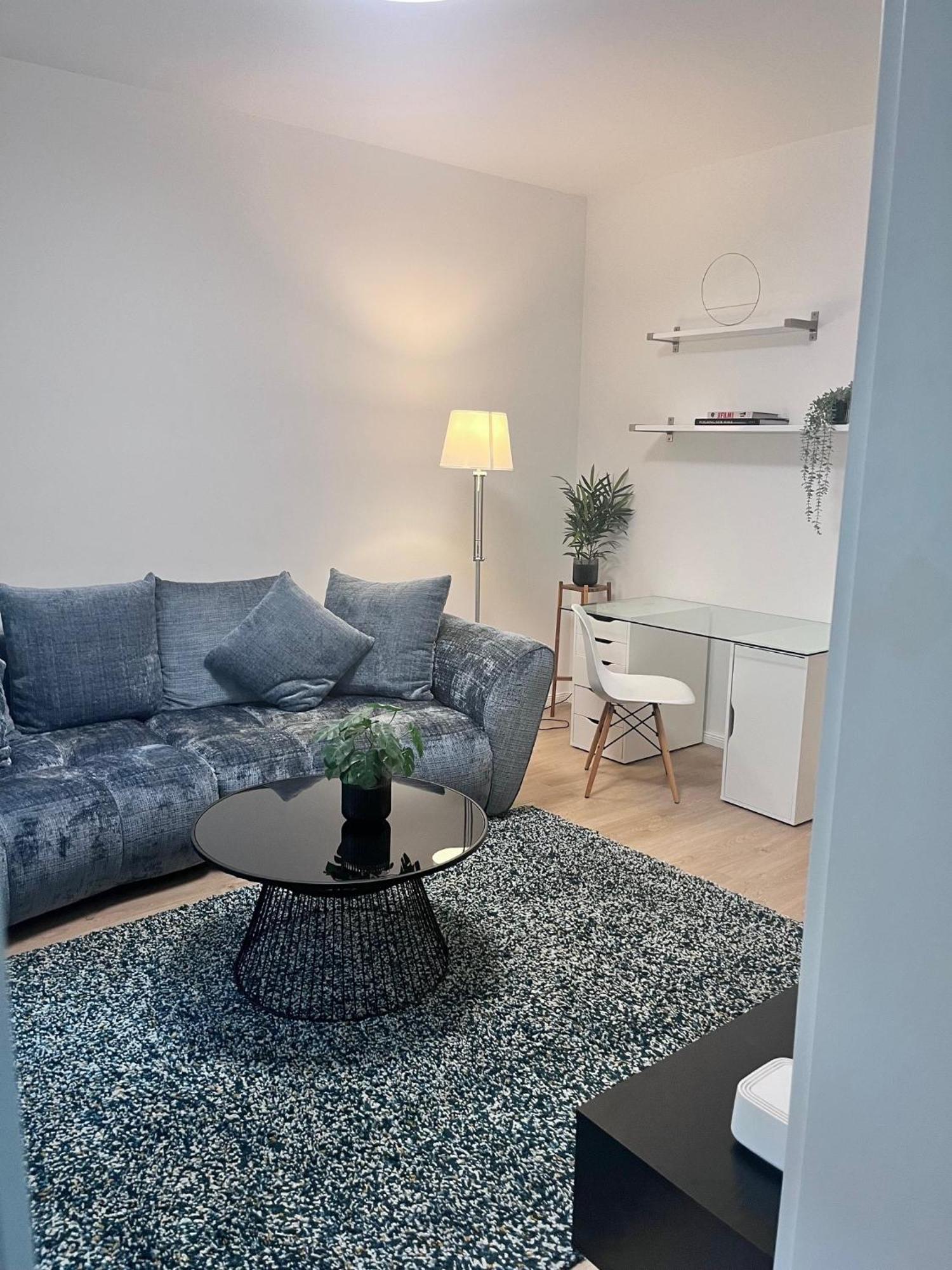 Raum2Go - No1 Modernes Ruhiges 2-Schlafzimmer Apartment City & Park วิสบาเดน ภายนอก รูปภาพ